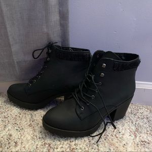 Black helped combat boots